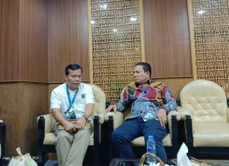 Anggot aDPR RI saat menerima kunjungan Keyua Umum PPPT di Senayan