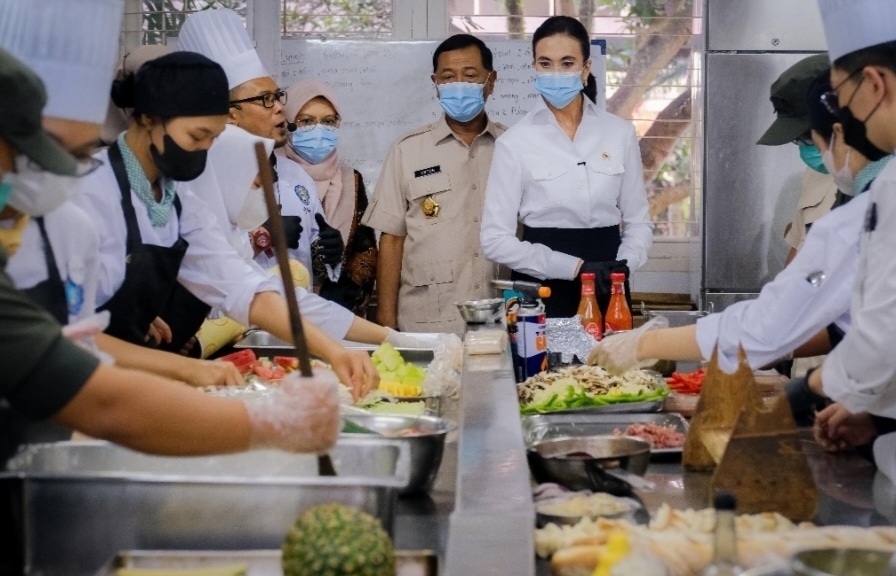 Kemenpar Cetak Pengelola Dapur Handal untuk Program Makan Bergizi Gratis
