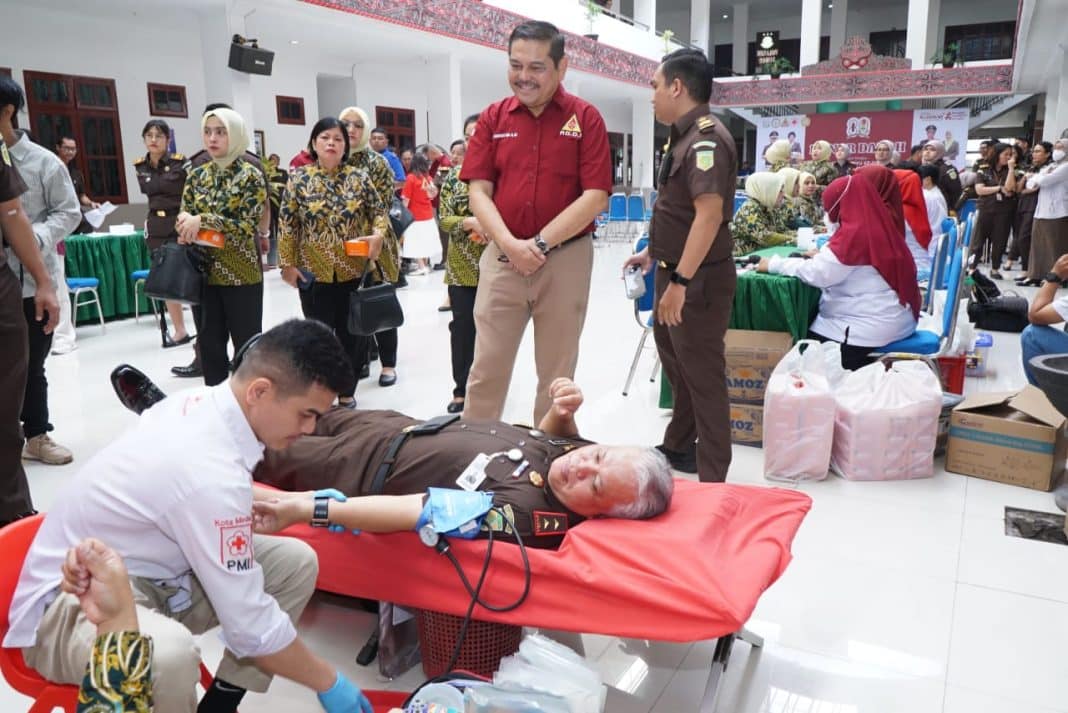 Sambut Hari Lahir Kejaksaan R.I Ke-80, Kejati Sumatera Utara Gelar Donor Darah