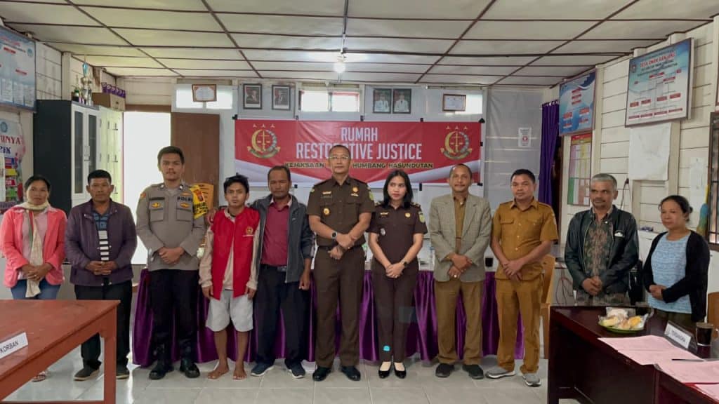 Korban Maafkan Pelaku, Tersangka Pencurian Sepeda Motor Bebas Dari Tuntutan Pidana, Kajati:"Wujudkan Hukum Yang Bermartabat Melalui Restorative Justice