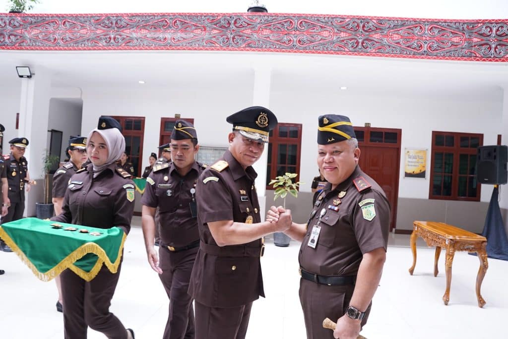 Lantik Wakajati Sumatera Utara, Harli Siregar: ”Jabatan adalah Amanah" 1 Lantik Wakajati Sumatera Utara, Harli Siregar: ”Jabatan adalah Amanah"