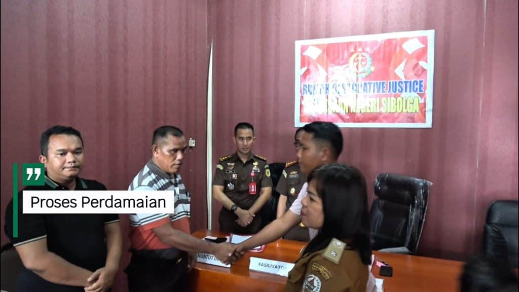 Pencuri Satu Karung Berondolan Sawit Bebas Dari Tuntutan Pidana Melalui Pendekatan Keadilan Restoratif Di Kejaksaan