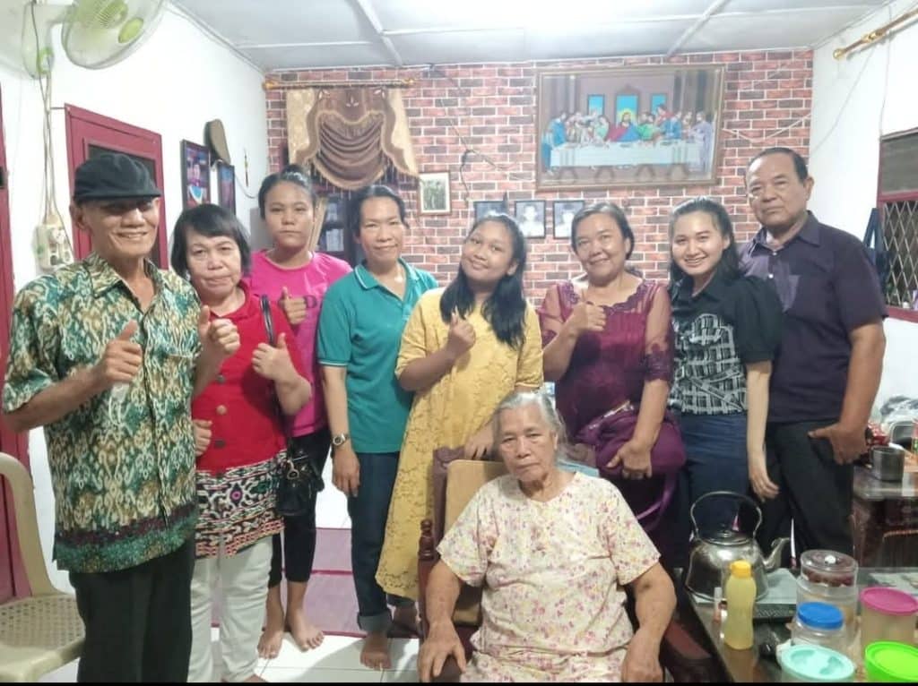 Tahun Baru, Dalihan Na Tolu dan Etika Silaturahmi Orang Batak 1 Tahun Baru di Sekitar Tungku, Dalihan Na Tolu dan Etika Silaturahmi Orang Batak